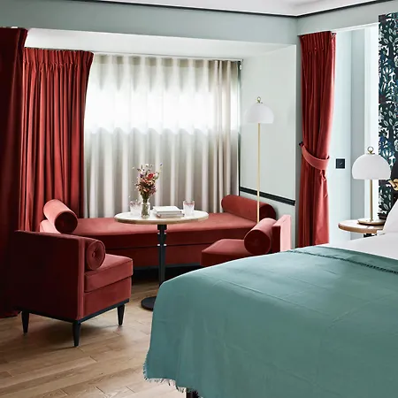 Hotel Botaniste 4*